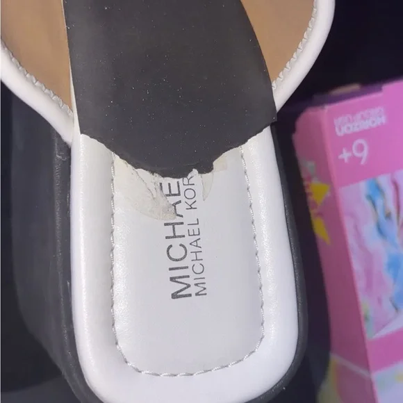 Michael Kors White & Black Platform Shoes: Size Woman’s 8/ Medium - Picture 8 of 9
